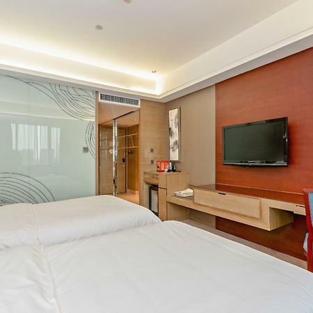 Guangzhou New Century Hotel Exterior foto