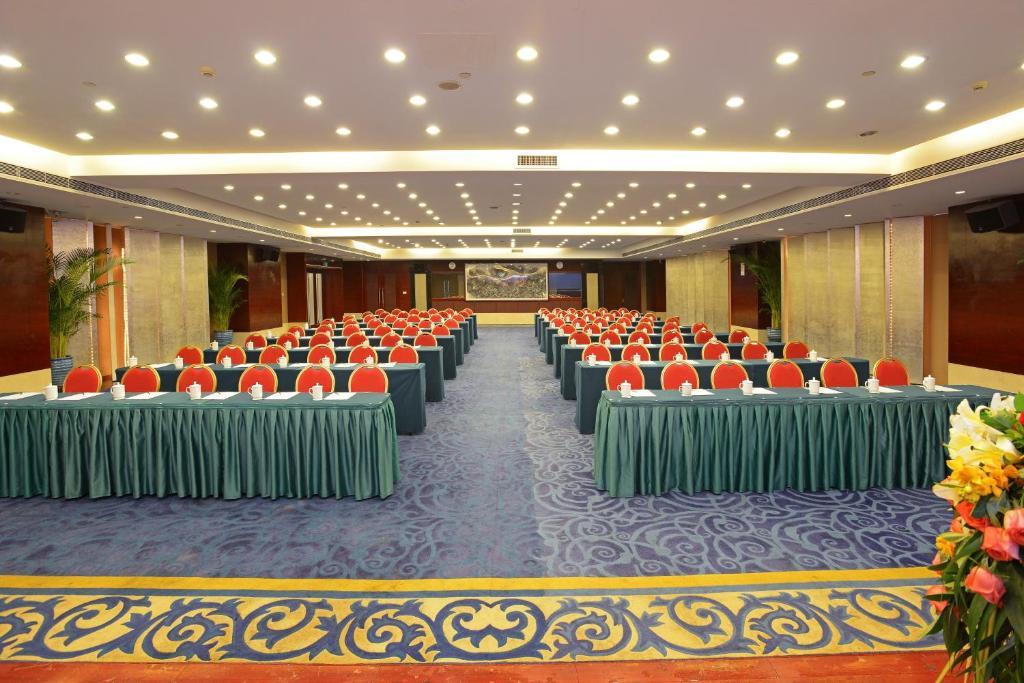 Guangzhou New Century Hotel Exterior foto